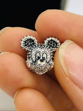 ✨✨Pandora Disney Mickey Mouse Charm